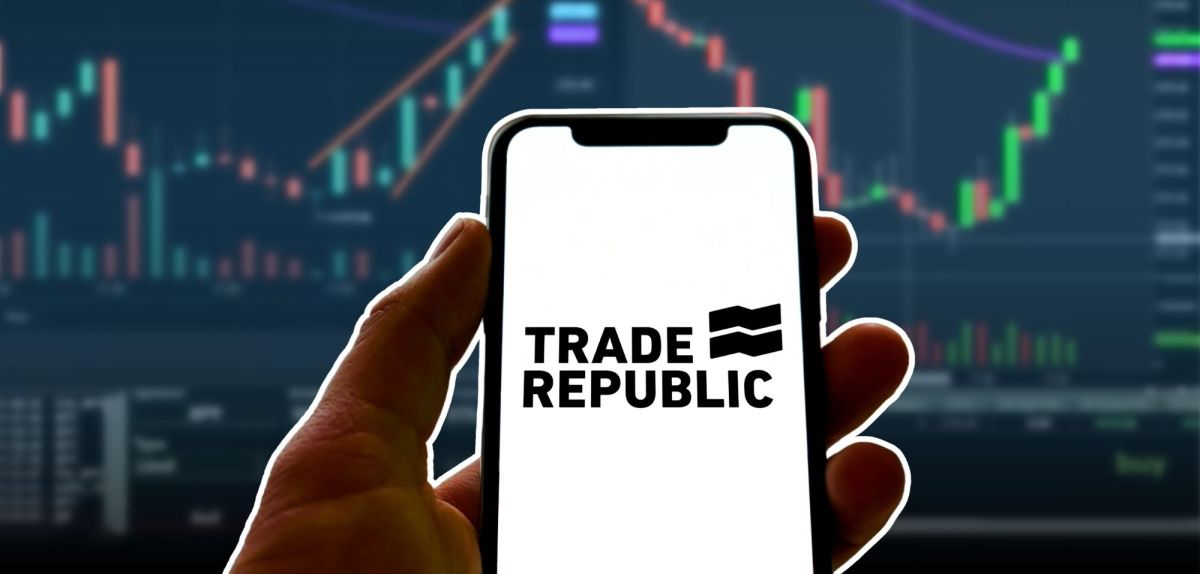 Trade Republic-Logo auf einem Smartphone