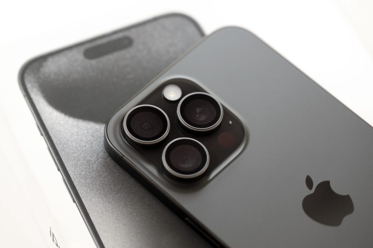 iPhone-Modell mit Vorder- und Rückseite